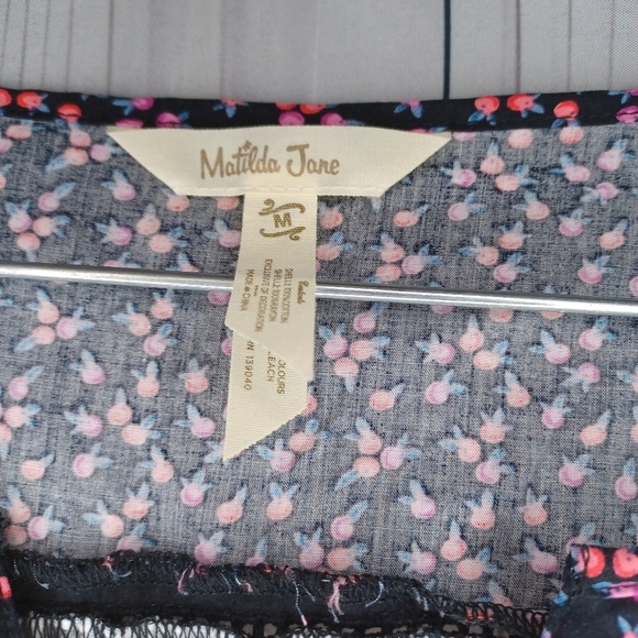 Matilda Jane lightweight 100% Cotton  long sleeve v-neck blouse - Picture 3 of 16